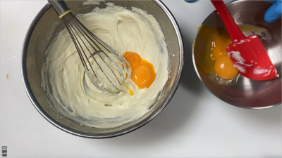 牛乳パックで手作りセルクルを作って！割れない、萎まないスフレチーズケーキの作り方