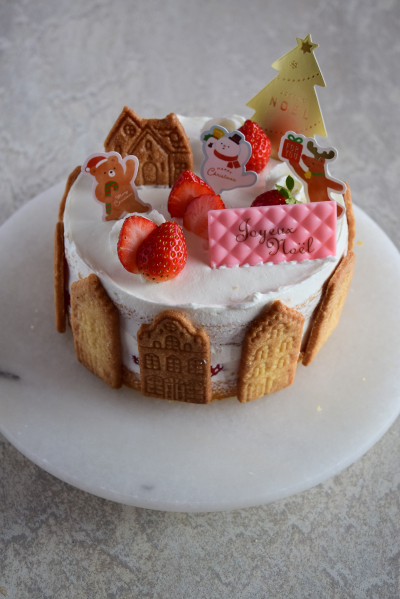 キットで作るネイキッドクリスマスケーキ