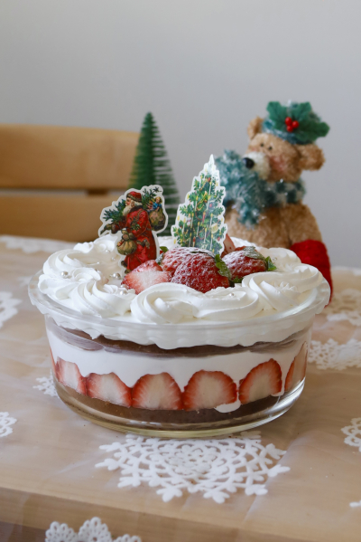 クリスマスに‼︎フレジェ風いちごのスコップケーキ