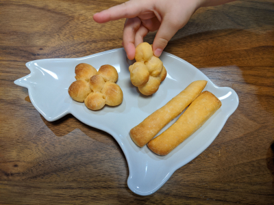 簡単 野菜ジュースでスティックパン 吉永麻衣子 お菓子 パンのレシピや作り方 Cotta コッタ